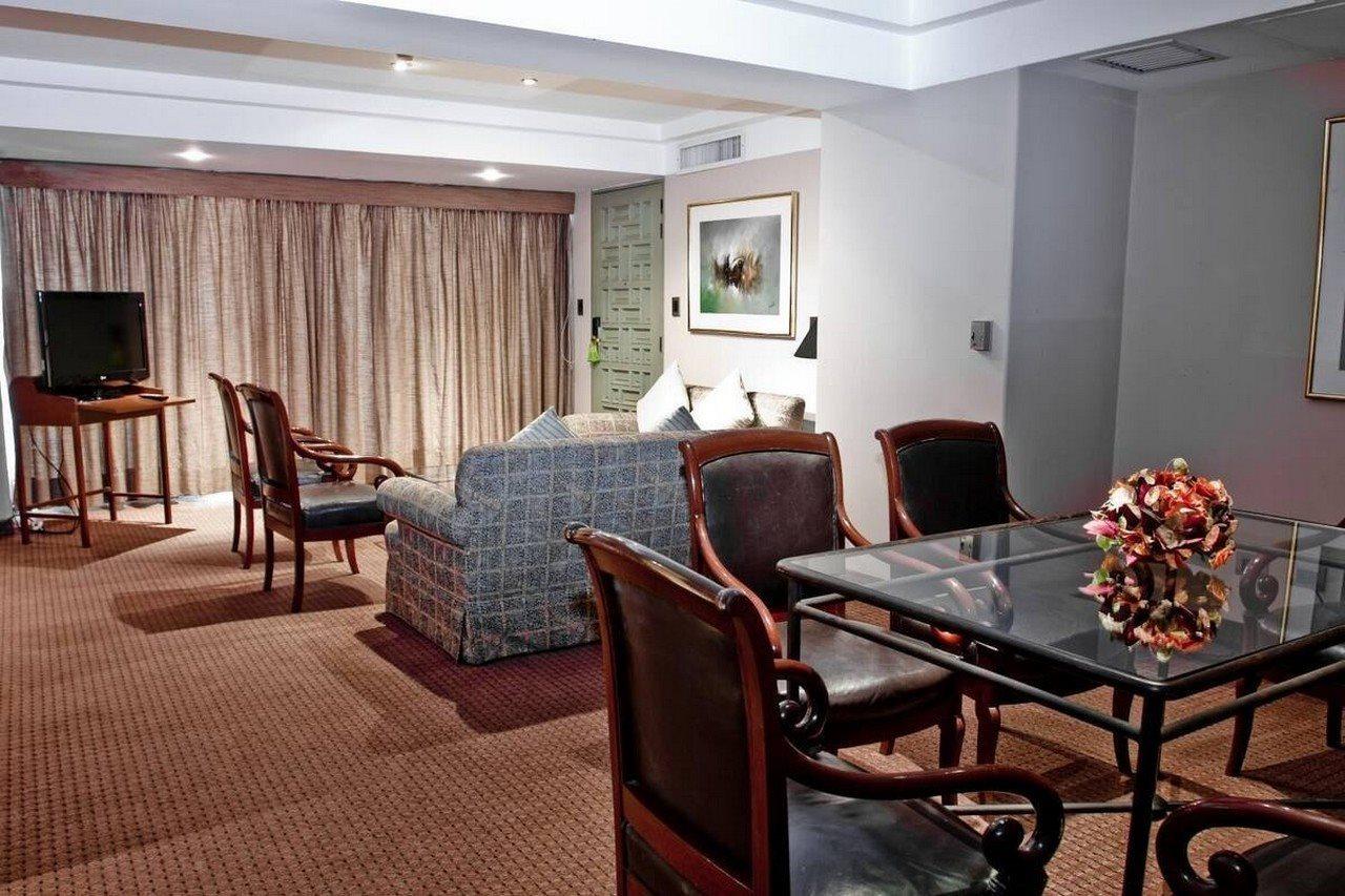 Hotel Maria Angola Lima Bagian luar foto