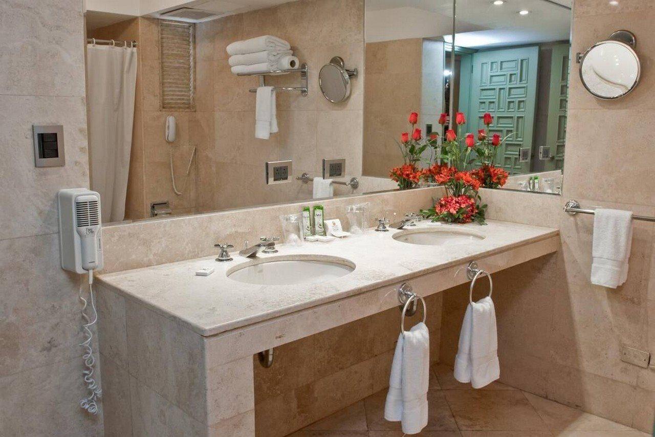 Hotel Maria Angola Lima Bagian luar foto