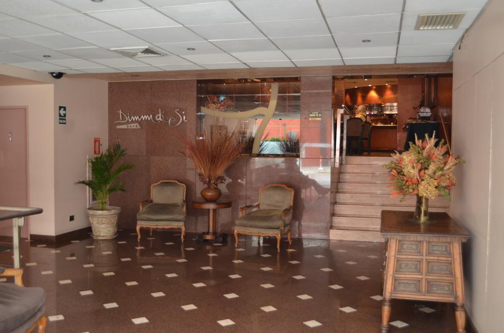 Hotel Maria Angola Lima Bagian luar foto