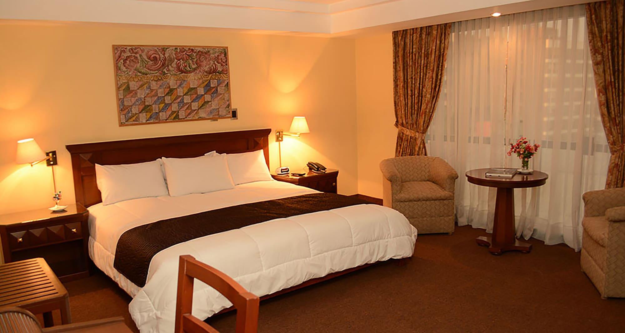 Hotel Maria Angola Lima Bagian luar foto