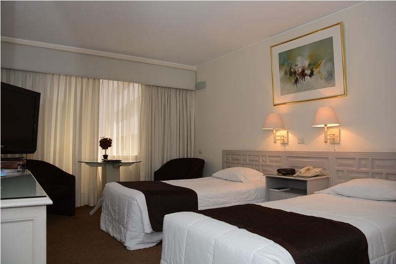 Hotel Maria Angola Lima Bagian luar foto